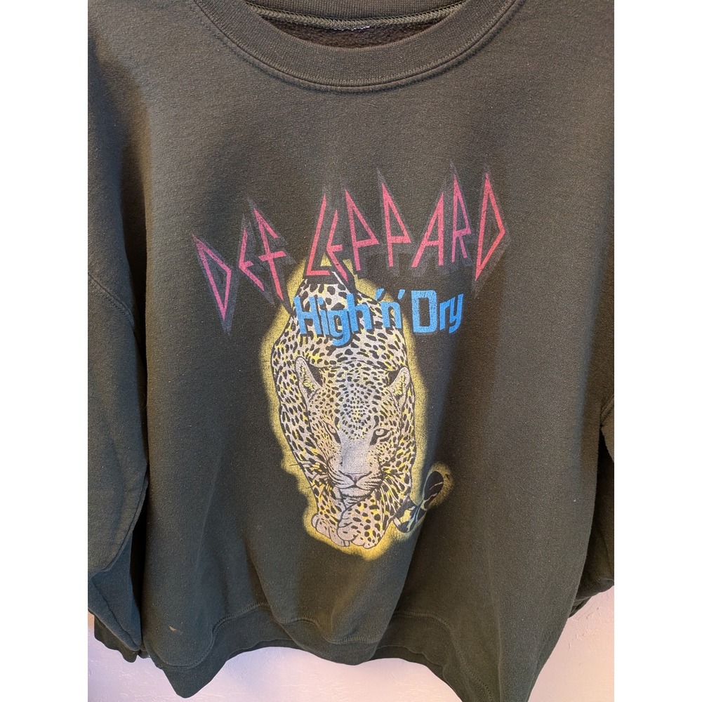 Def Leppard High 'n' Dry Leopard Graphic Sweatshirt Pullover Green Womens L